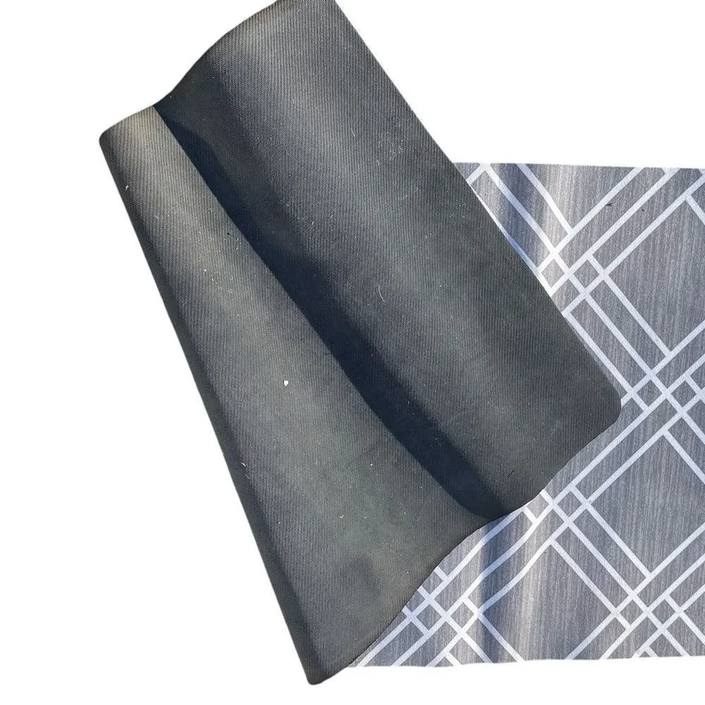 NWOT Gray Geometric Patterned Runner Rug